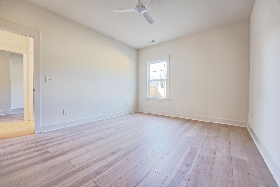 Spacious, unfurnished interior of a new home in , North Charleston (Image 31).