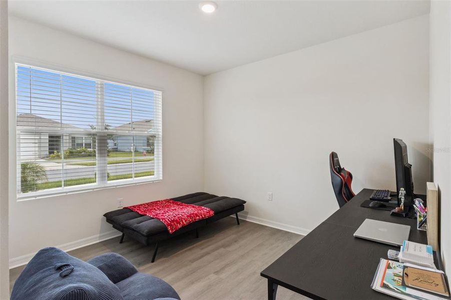 Furnished interior view inside a new home in Wind Meadows South, Bartow (Image 6).