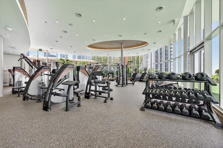 Community amenities in , Miami (Image 29).