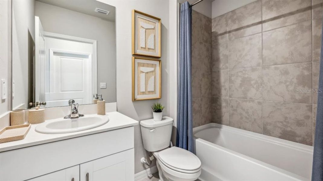 Furnished interior view inside a new home in Heritage Lake Park, Punta Gorda (Image 15).