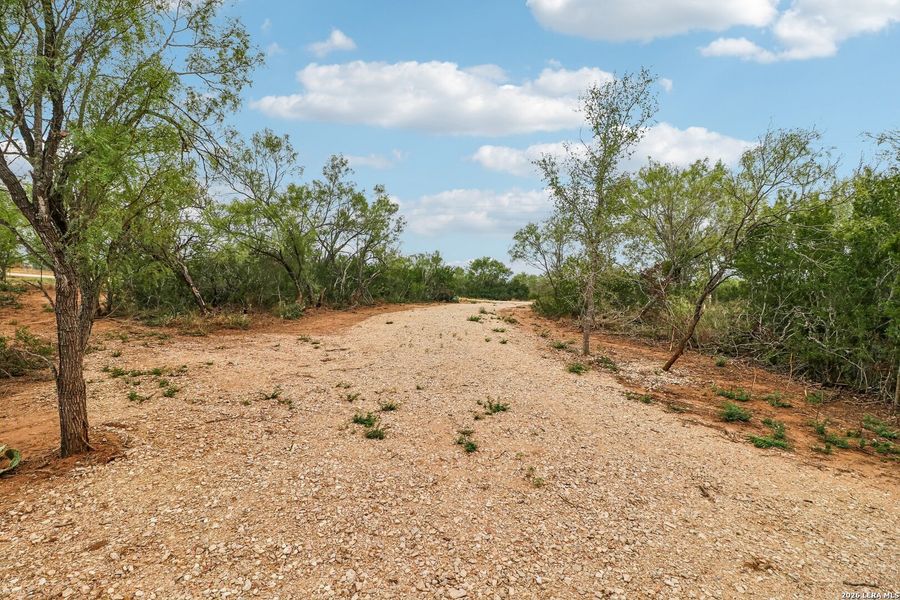 Natural landscape and outdoor views near in Devine (Image 38). Natural landscape and outdoor views near in Devine (Image 38).