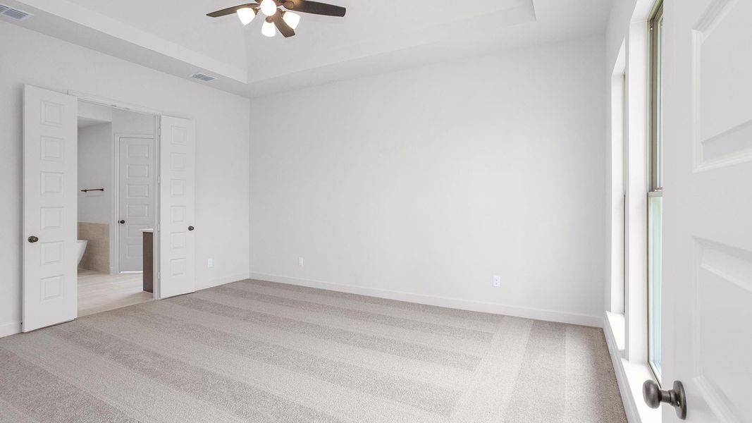 Spacious, unfurnished interior of a new home in Audubon, Magnolia (Image 9).