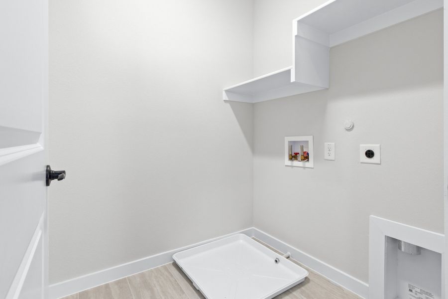 Spacious, unfurnished interior of a new home in The Tribute, The Colony (Image 39). Spacious, unfurnished interior of a new home in The Tribute, The Colony (Image 39).