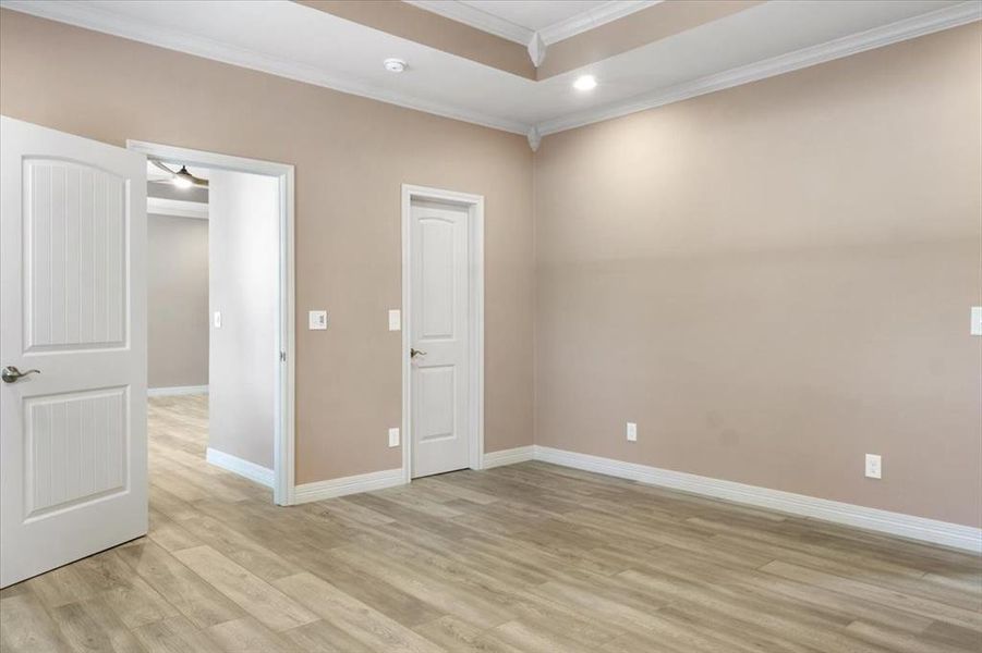 Spacious, unfurnished interior of a new home in , Corsicana (Image 18).