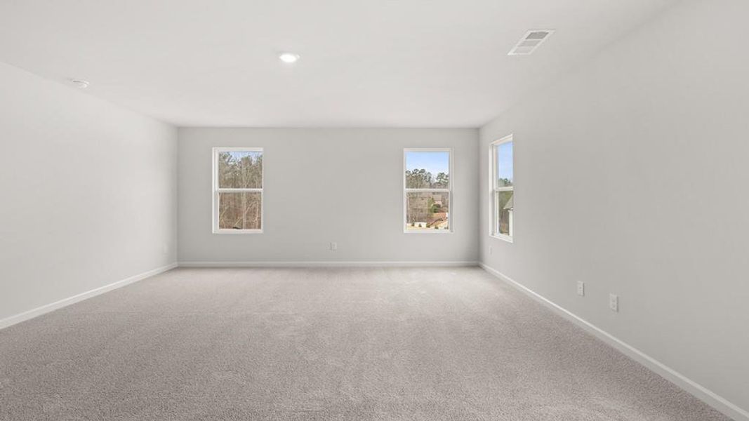 Spacious, unfurnished interior of a new home in , Dallas (Image 21).