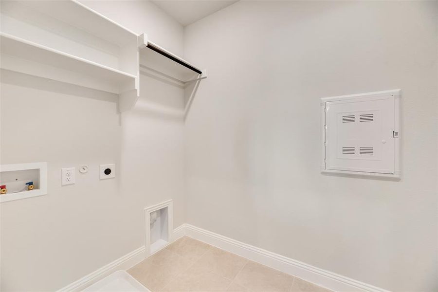 Image 37 of a home in Creekside of Crowley.