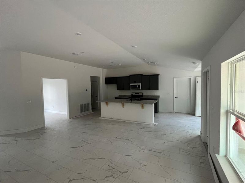 Image 10 of a home in . Image 10 of a home in .