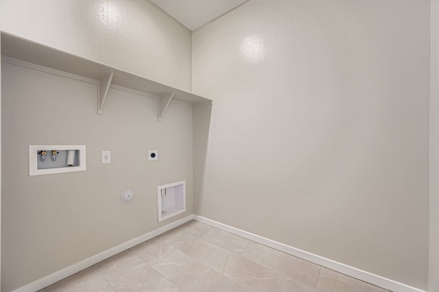 1,705sf New Home in Maricopa, AZ.  - Slide 24