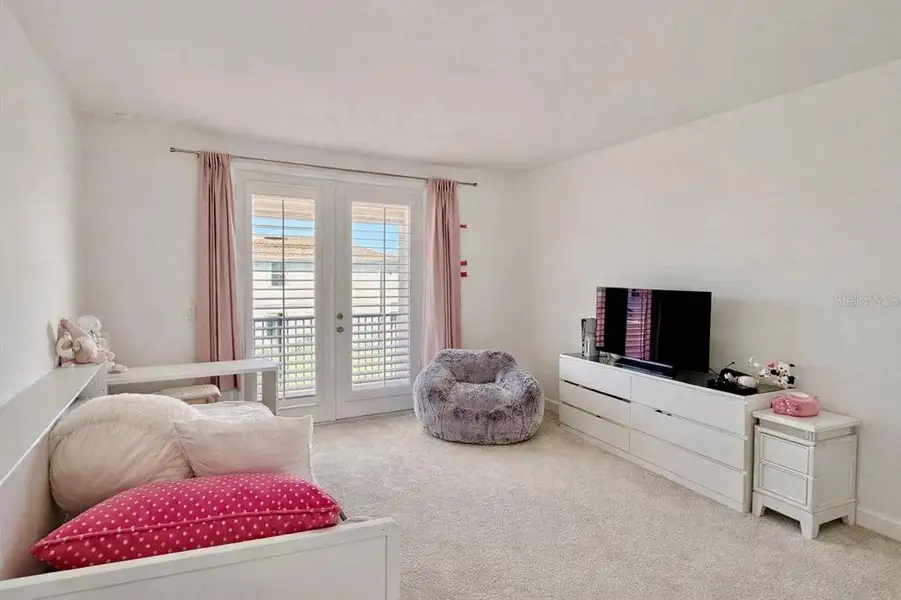 Furnished interior view inside a new home in , Winter Garden (Image 5).