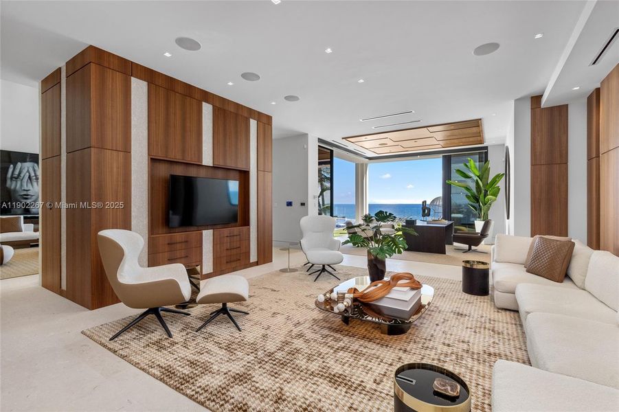 Furnished interior view inside a new home in , Fort Lauderdale (Image 10).