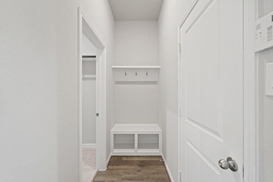 Spacious, unfurnished interior of a new home in Bridgeland 55', Cypress (Image 22).