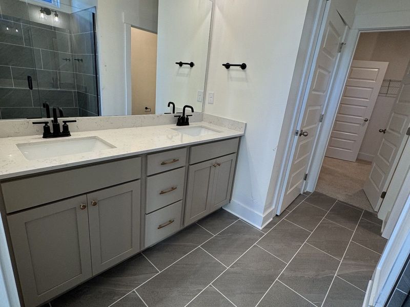 Furnished interior view inside a new home in Woods Crossing, Gallatin (Image 7).