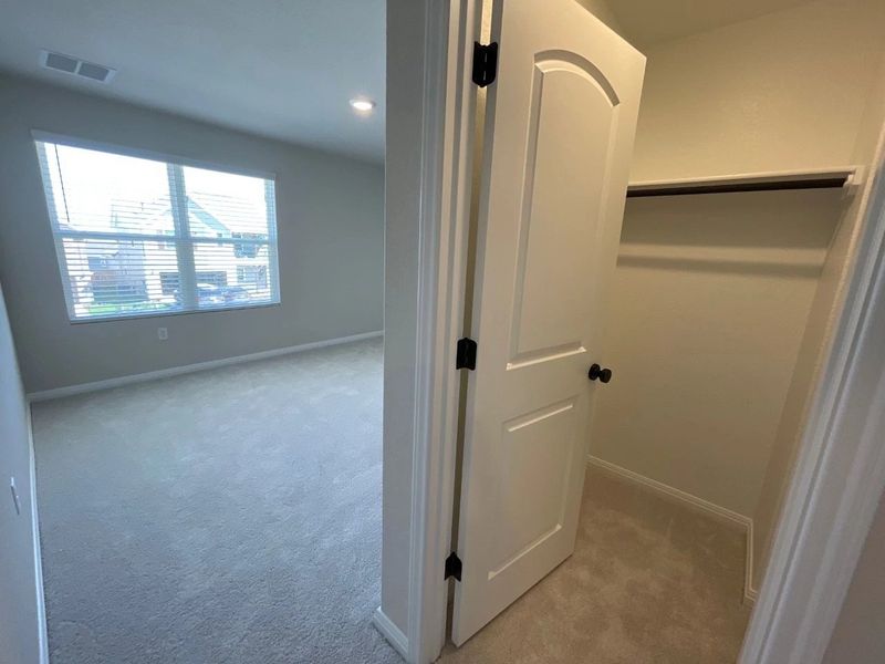 Spacious, unfurnished interior of a new home in Covered Bridge, Hutto (Image 32). Spacious, unfurnished interior of a new home in Covered Bridge, Hutto (Image 32).