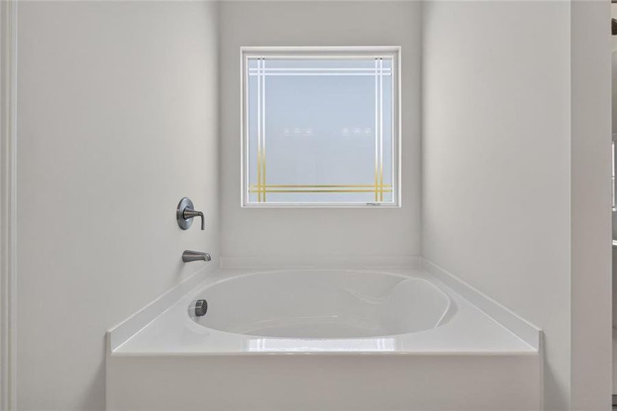 Close-up of interior finishes inside a home in Southbend, Rome (Image 17).