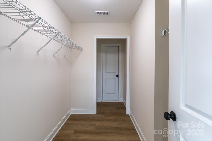 Spacious, unfurnished interior of a new home in , York (Image 36).