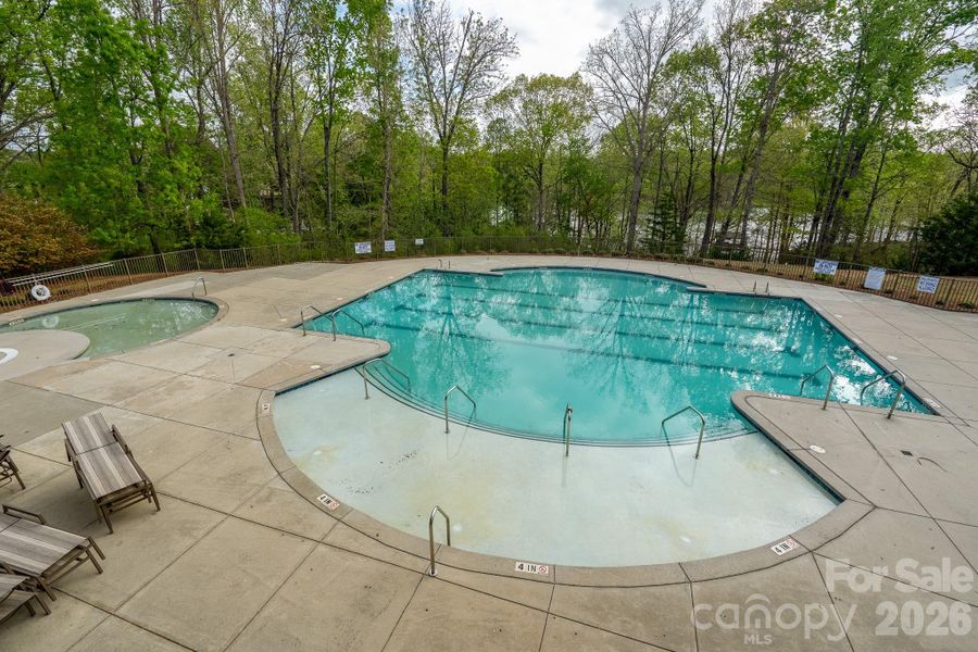 Community amenities in , York (Image 41).