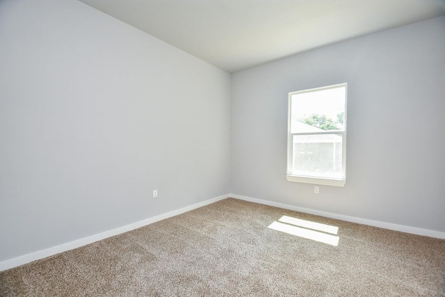 Spacious, unfurnished interior of a new home in , West Columbia (Image 9).