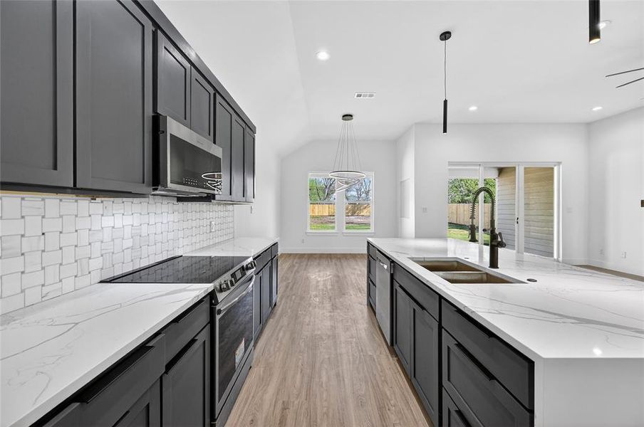 Furnished interior view inside a new home in , Grand Prairie (Image 7).