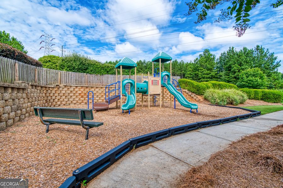 Image 70 of a home in Mallard’s Landing.