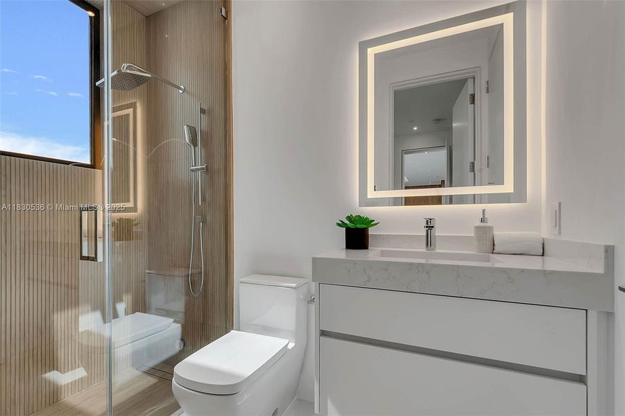 Furnished interior view inside a new home in , Pinecrest (Image 4).