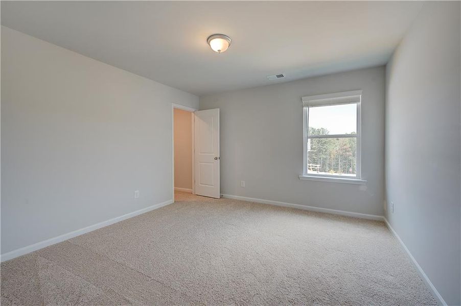 Spacious, unfurnished interior of a new home in Burchwood, Stockbridge (Image 32). Spacious, unfurnished interior of a new home in Burchwood, Stockbridge (Image 32).
