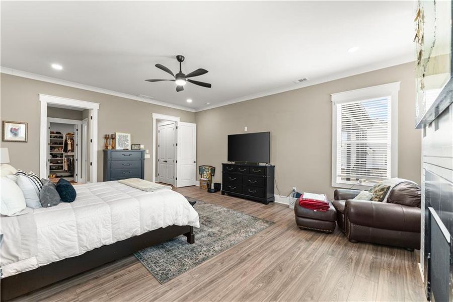 Furnished interior view inside a new home in , Dawsonville (Image 16).