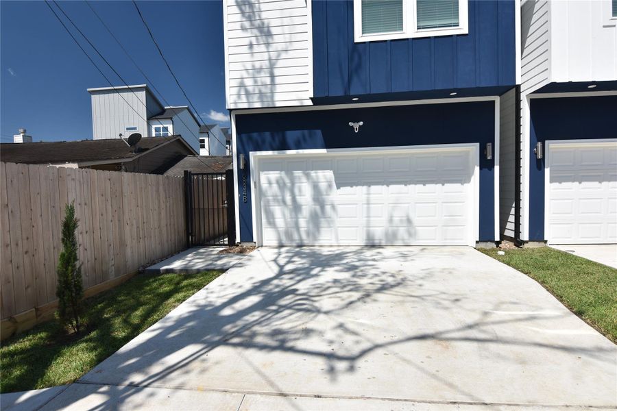Front exterior of a new home in , Houston, TX, highlighting curb appeal (Image 19). Front exterior of a new home in , Houston, TX, highlighting curb appeal (Image 19).