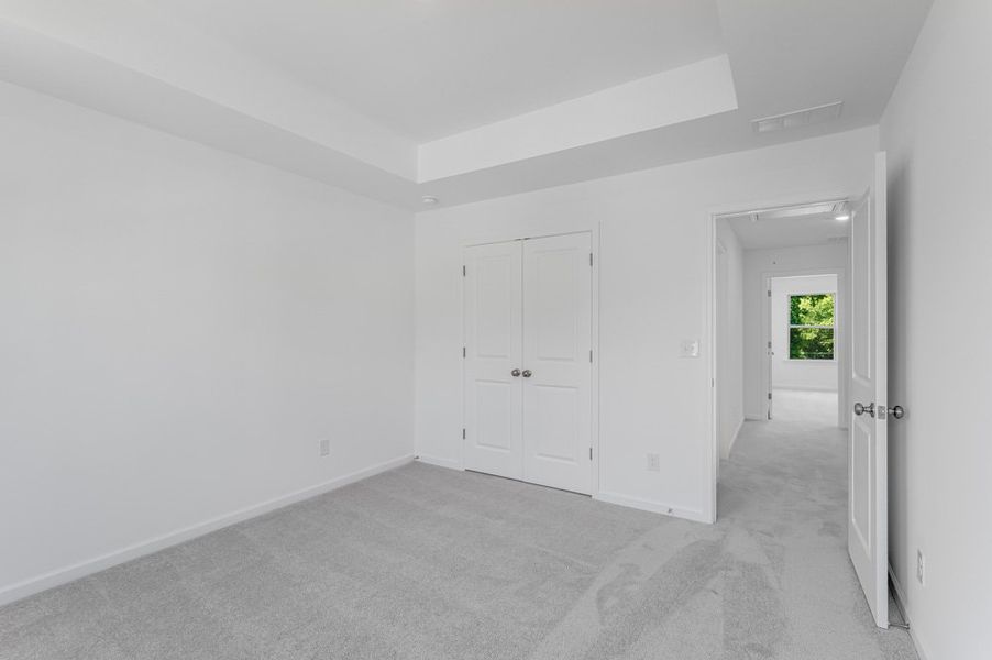 Spacious, unfurnished interior of a new home in Hampton Trace, Marietta (Image 24).