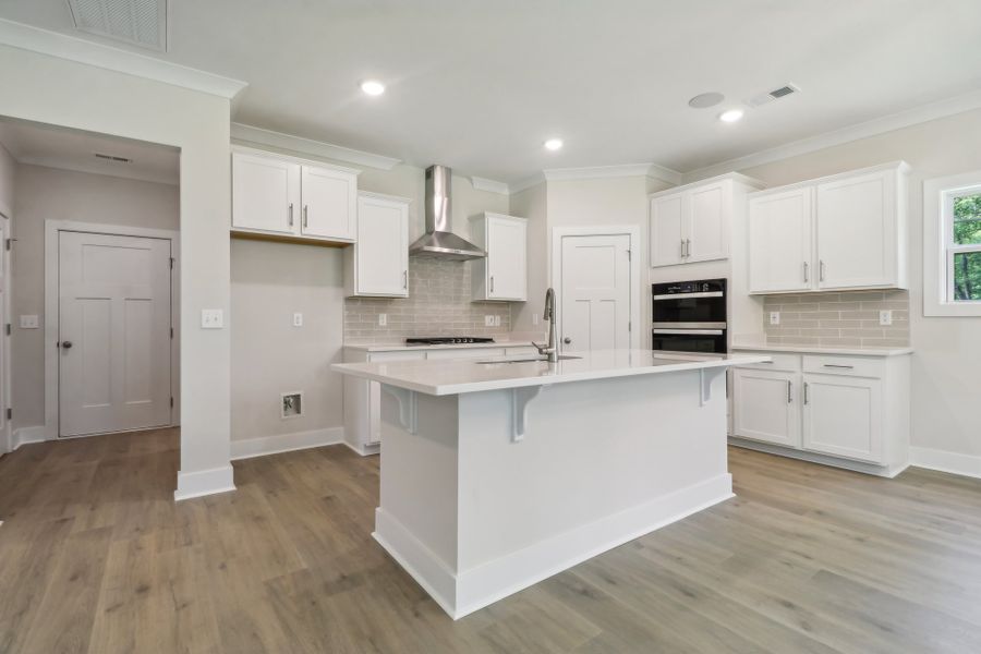 Representative furnished interior of a home built from the Collin II by Great Southern Homes in Cross Creek Golf Club, Seneca (Image 21). Representative furnished interior of a home built from the Collin II by Great Southern Homes in Cross Creek Golf Club, Seneca (Image 21).
