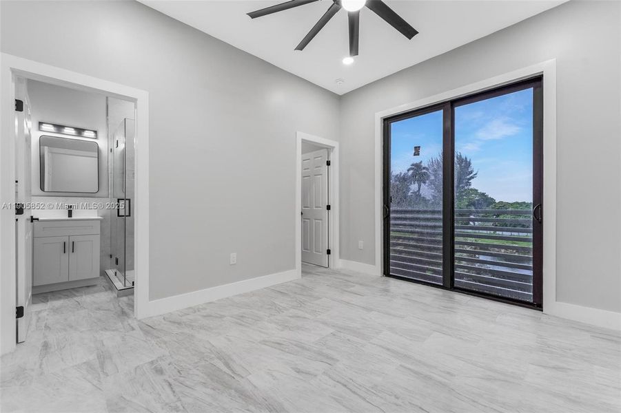 Spacious, unfurnished interior of a new home in , Miami (Image 52).