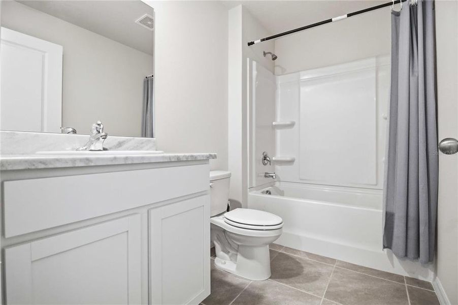Furnished interior view inside a new home in Mandarin Grove, Palmetto (Image 15).
