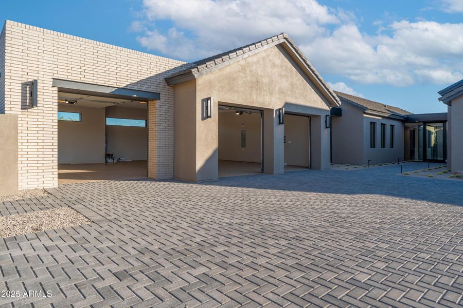 Auto courtyard Auto courtyard