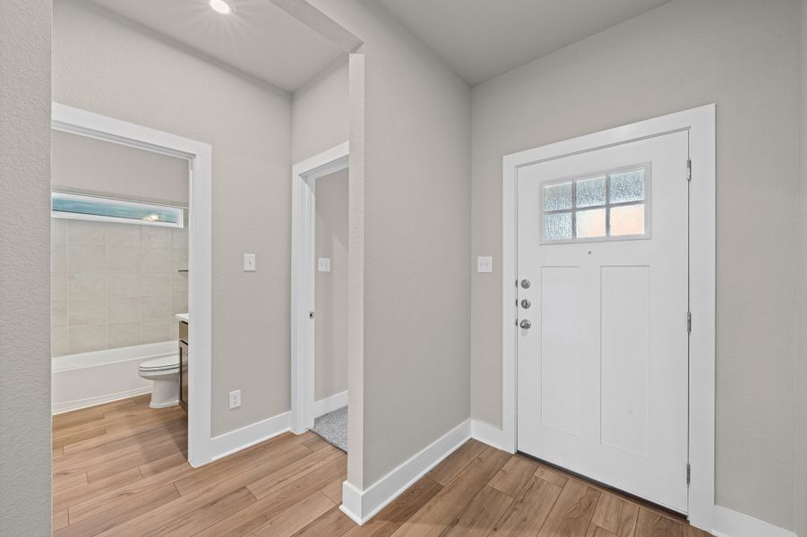 Spacious, unfurnished interior of a new home in Hartrick Ranch, Temple (Image 10). Spacious, unfurnished interior of a new home in Hartrick Ranch, Temple (Image 10).