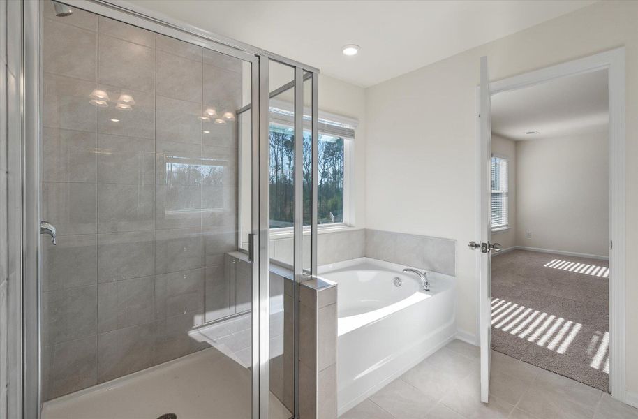 Furnished interior view inside a new home in Parker's Preserve, Ridgeville (Image 11).
