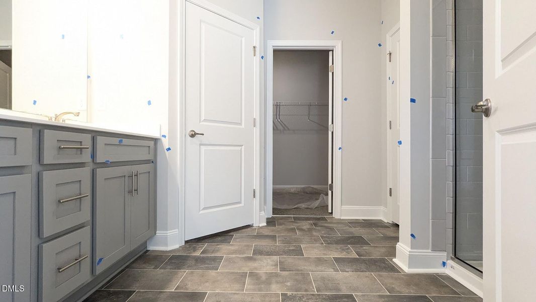 primary vanity (lot 12)