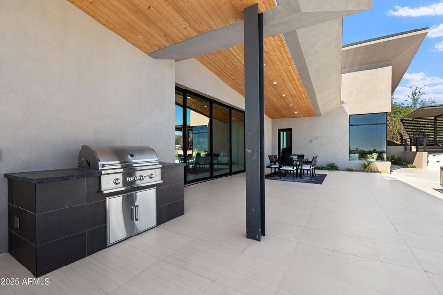 54-Covered Patio 54-Covered Patio