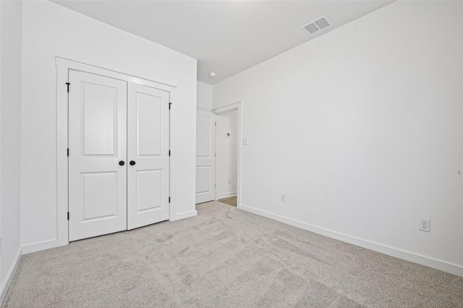 Spacious, unfurnished interior of a new home in Mostyn Springs, Magnolia (Image 36).