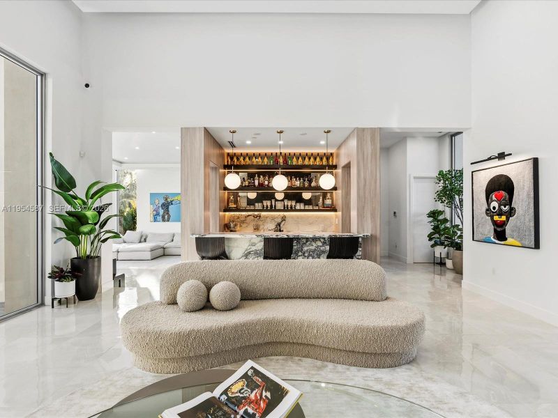 Furnished interior view inside a new home in , Plantation (Image 6).