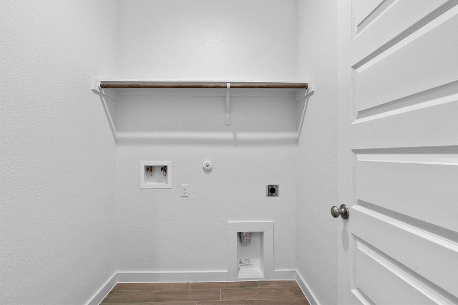 Spacious, unfurnished interior of a new home in Briarwood, Elgin (Image 27). Spacious, unfurnished interior of a new home in Briarwood, Elgin (Image 27).