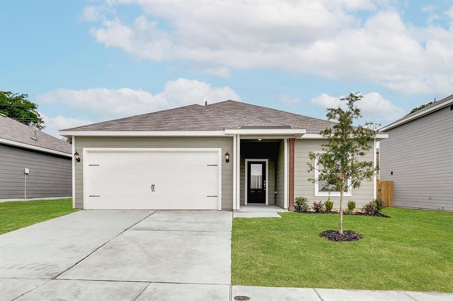 Front exterior of a new home in College Park, Dallas, TX, highlighting curb appeal (Image 1). Front exterior of a new home in College Park, Dallas, TX, highlighting curb appeal (Image 1).