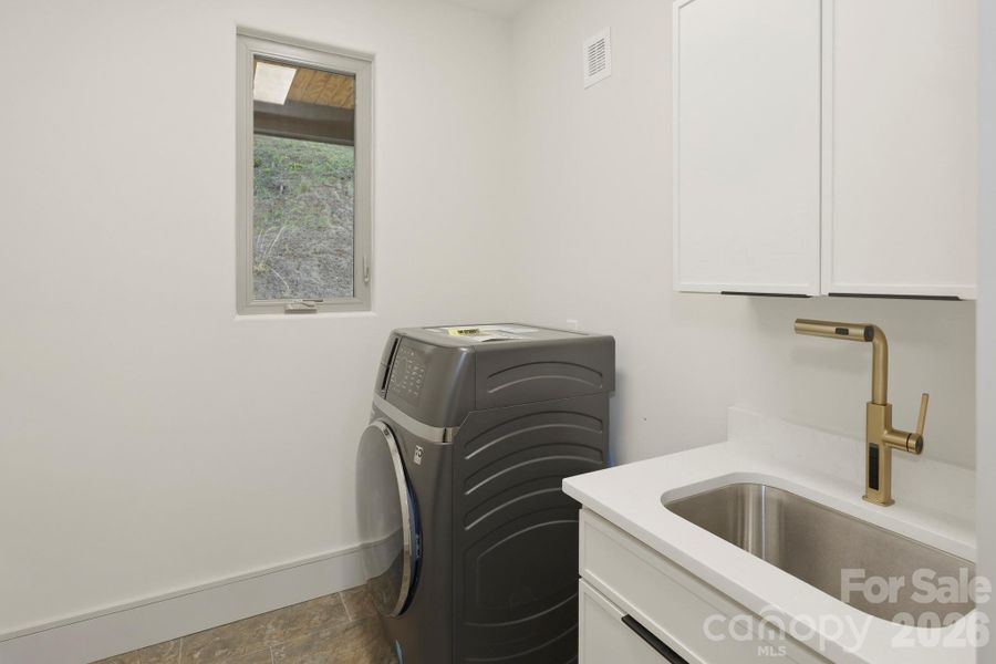 Image 38 of a home in .