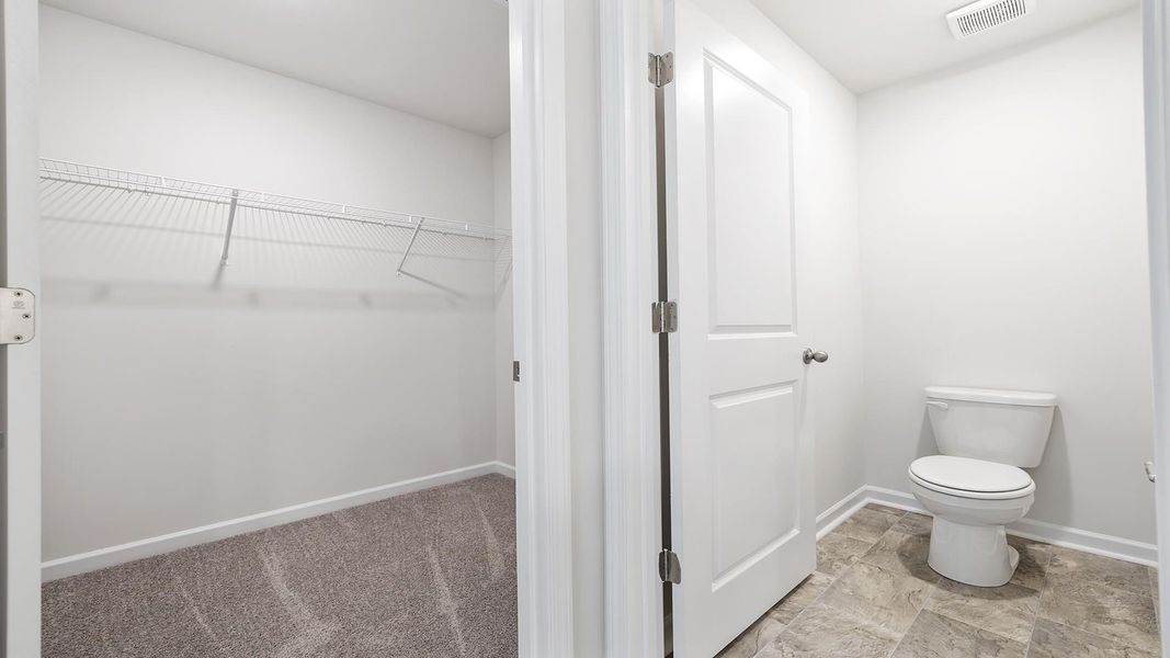 Spacious, unfurnished interior of a new home in Lakestone, Woodruff (Image 33).