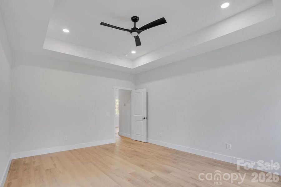 Spacious, unfurnished interior of a new home in , Dallas (Image 35). Spacious, unfurnished interior of a new home in , Dallas (Image 35).