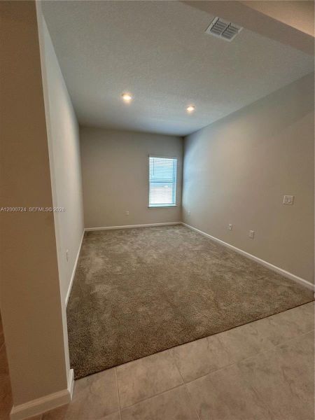 Spacious, unfurnished interior of a new home in Brooks Landing, Titusville (Image 15).