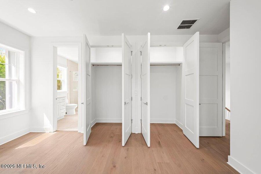 Spacious, unfurnished interior of a new home in , Atlantic Beach (Image 46).