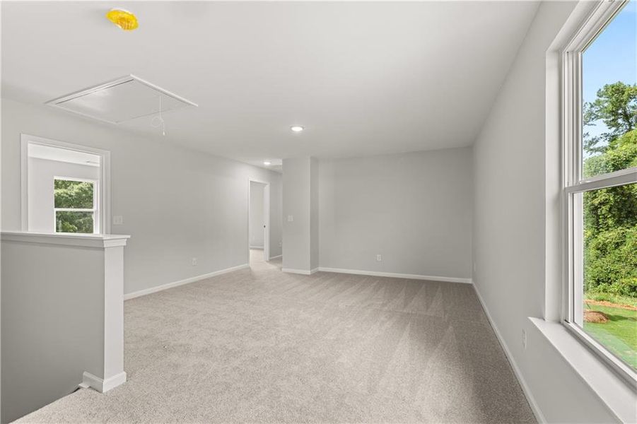 Spacious, unfurnished interior of a new home in Cedar Farms, Winder (Image 17).