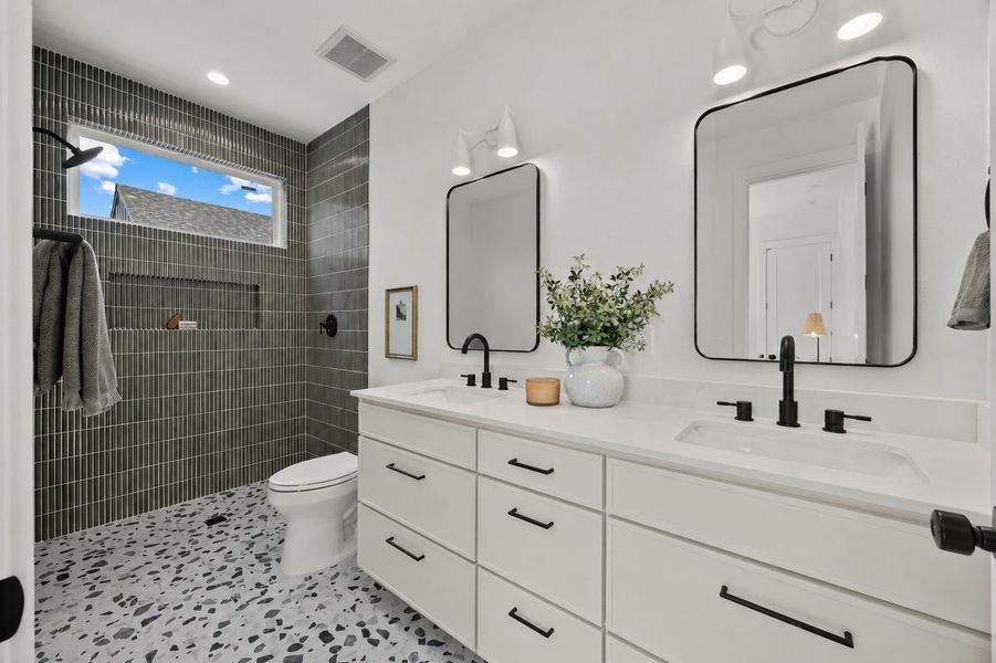 Ensuite Bath