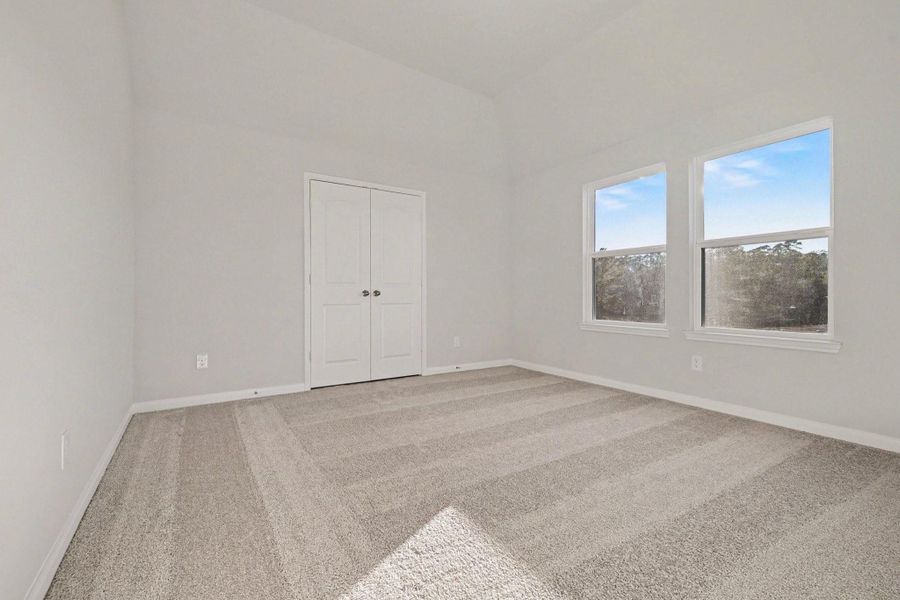 Spacious, unfurnished interior of a new home in Rose Hill Estates, Willis (Image 28).