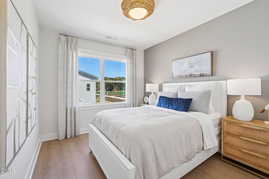 Townes at NoVi_Sampson Model_Bedroom 2_1
