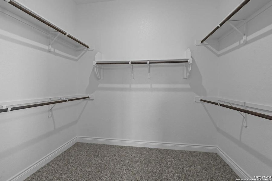 Spacious, unfurnished interior of a new home in Legacy at Lake Dunlap, New Braunfels (Image 20).